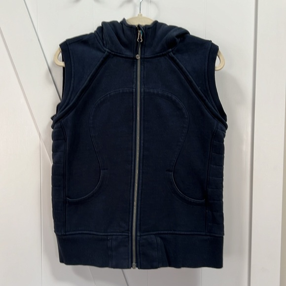 Lululemon Scuba Hoodie - Picture 3 of 5